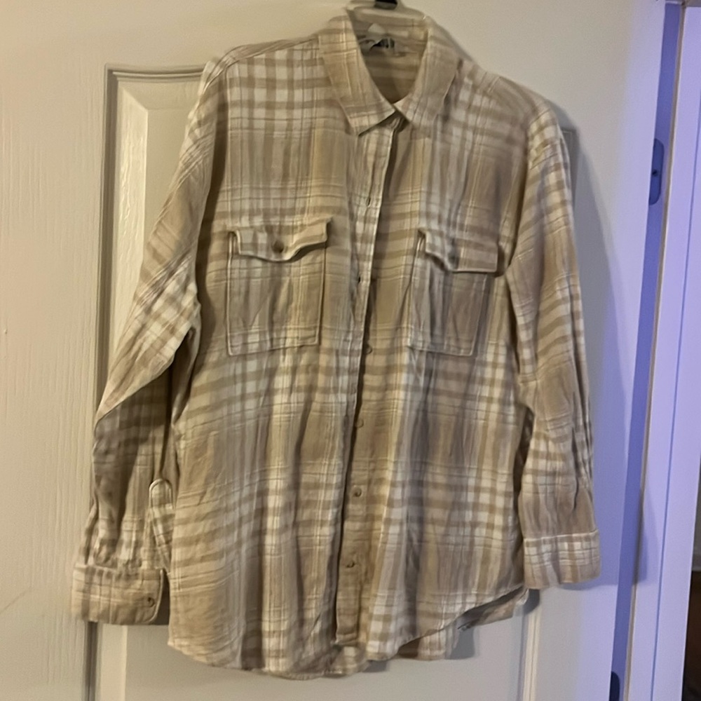 Old Navy women’s flannel shirt